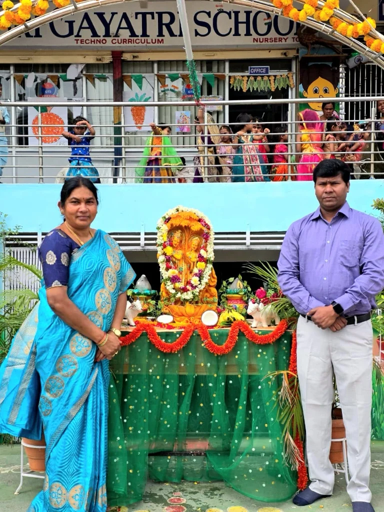 Little Radhas & Krishnas